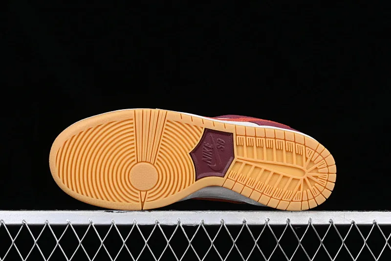 All categories Nk SB Dunk Series Nk SB Dunk Low low-top sneakers Skate Like a Girl x Nk SB Dunk Low joint model SB smashed backboard fashion casual sneakers DX4589-600